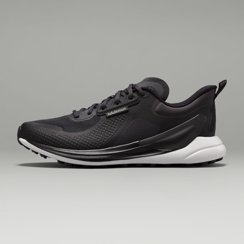 lululemon athletica 	
Women's Blissfeel Trail Running Shoe - Picture 3 of 10